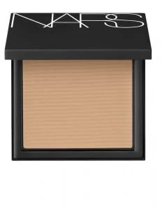 Fondotinta Nars All Day Luminous