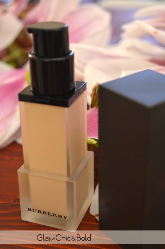 Foundation Ochre Nude n°12 Burberry