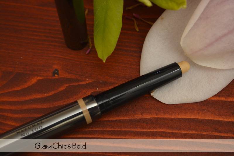 Eye colour Contour Velvet & Lace collection by Burberry